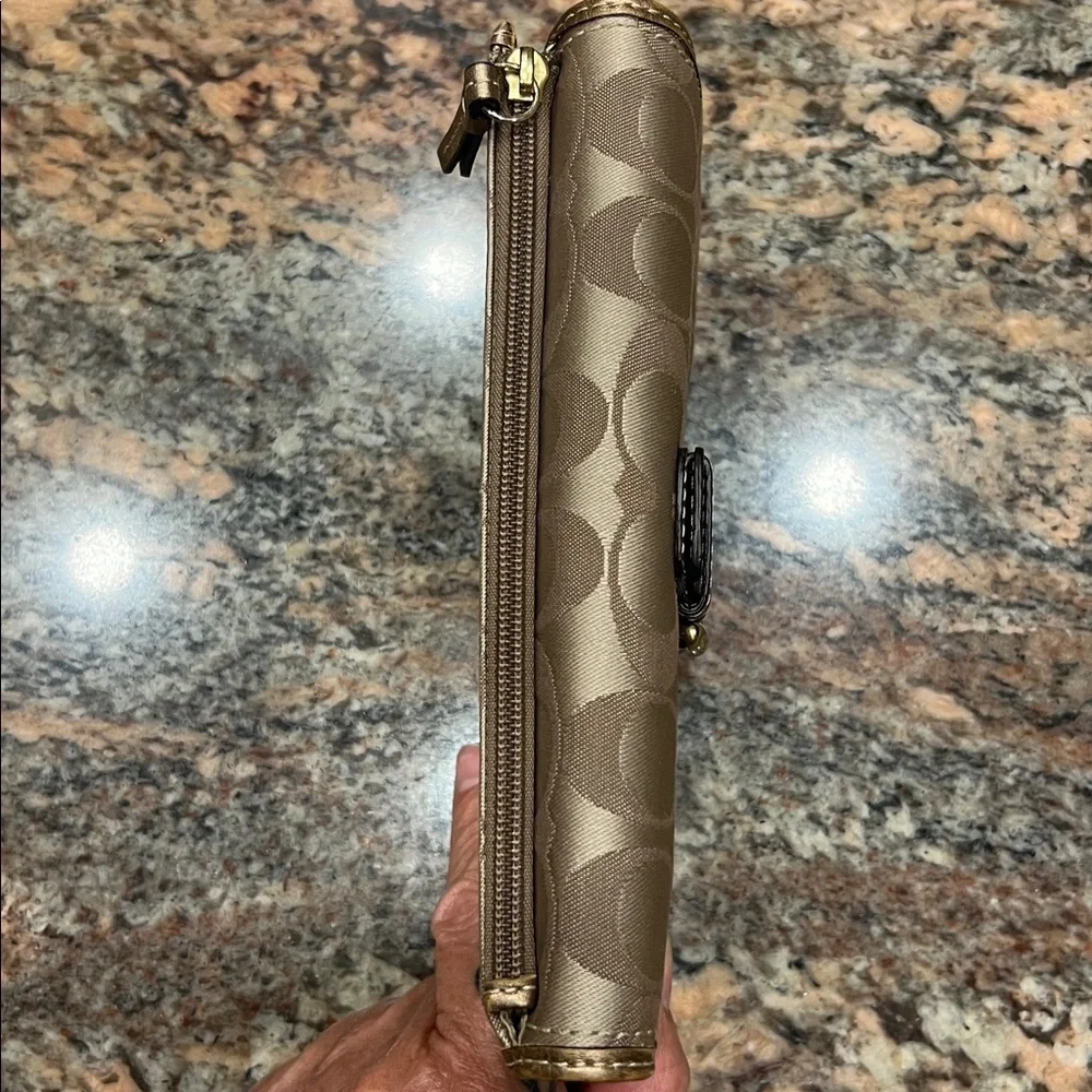 New Coach Khaki Gold Soho Lux Signature and Leather Checkbook Wallet 42060 New